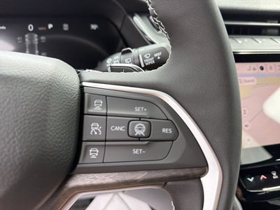 2027 Jeep Grand Cherokee Laredo Altitude