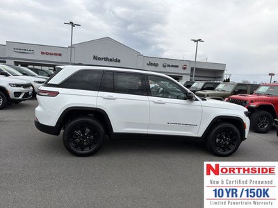 2026 Jeep Grand Cherokee Laredo