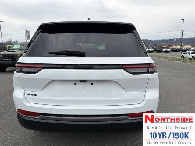 2026 Jeep Grand Cherokee Laredo