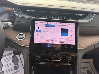 2025 Jeep Grand Cherokee Summit