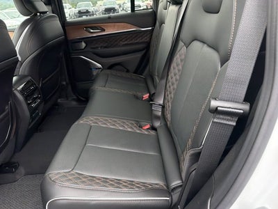 2027 Jeep Grand Cherokee Summit