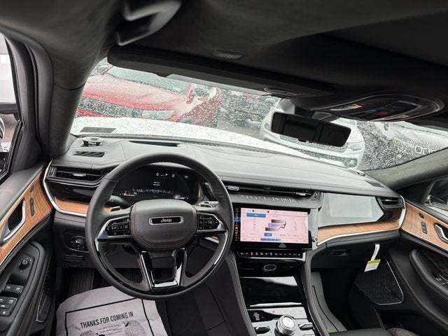2027 Jeep Grand Cherokee Summit