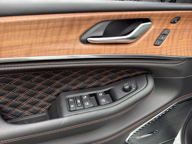 2027 Jeep Grand Cherokee Summit