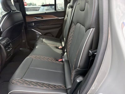 2027 Jeep Grand Cherokee Summit