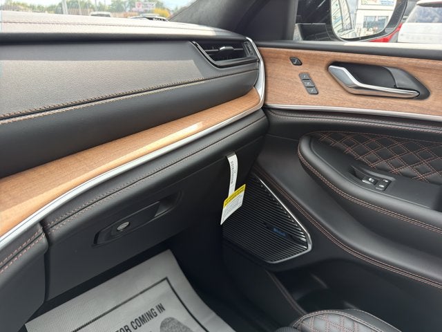 2027 Jeep Grand Cherokee Summit