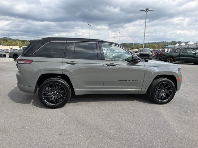 2027 Jeep Grand Cherokee Summit