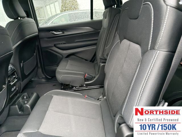 2025 Jeep Grand Cherokee L GRAND CHEROKEE L LAREDO 4X4