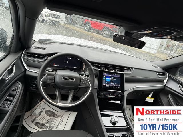 2025 Jeep Grand Cherokee L GRAND CHEROKEE L LAREDO 4X4