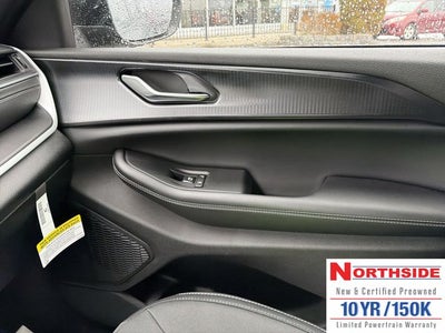 2025 Jeep Grand Cherokee L GRAND CHEROKEE L LAREDO 4X4