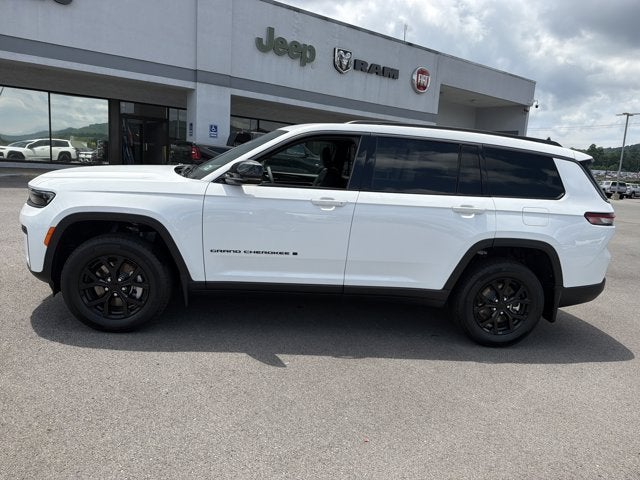 2026 Jeep Grand Cherokee L Laredo Altitude
