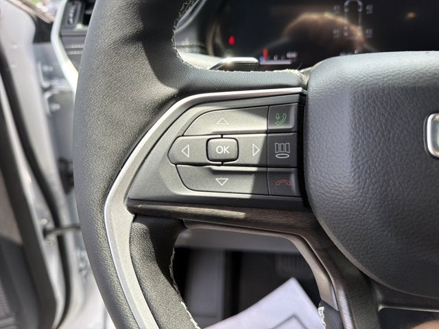 2026 Jeep Grand Cherokee L Laredo Altitude