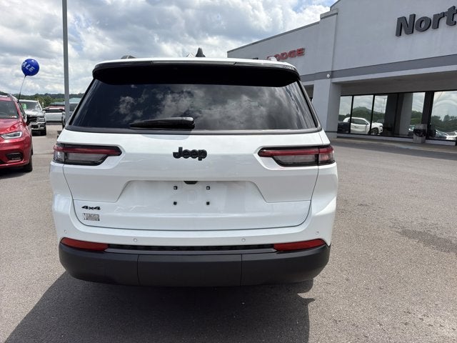 2026 Jeep Grand Cherokee L Laredo Altitude