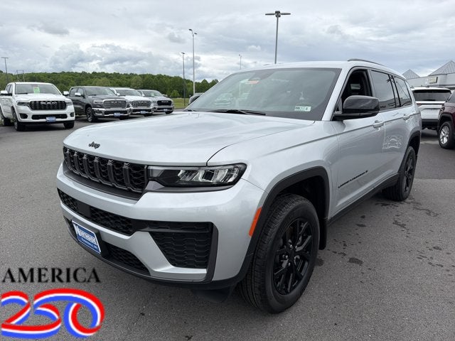 2026 Jeep Grand Cherokee L Laredo Altitude