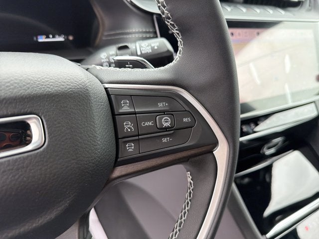 2026 Jeep Grand Cherokee L Laredo Altitude