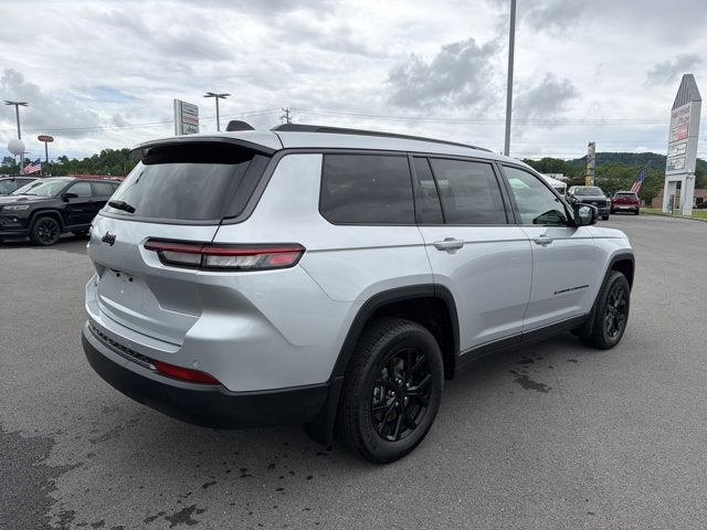 2026 Jeep Grand Cherokee L Laredo Altitude