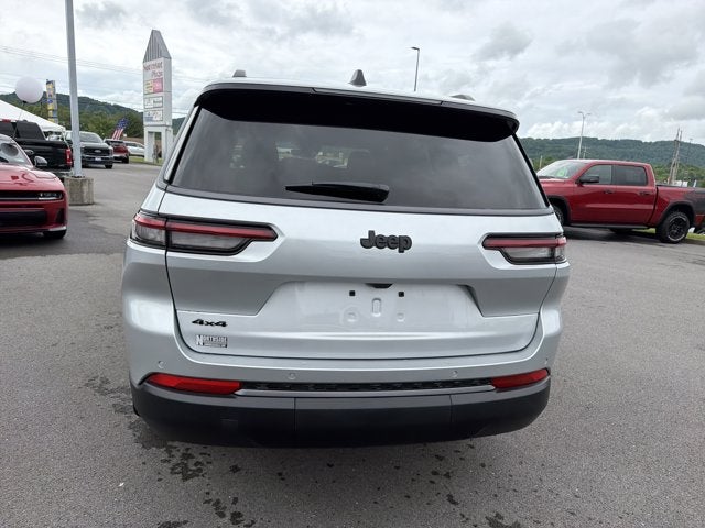 2026 Jeep Grand Cherokee L Laredo Altitude