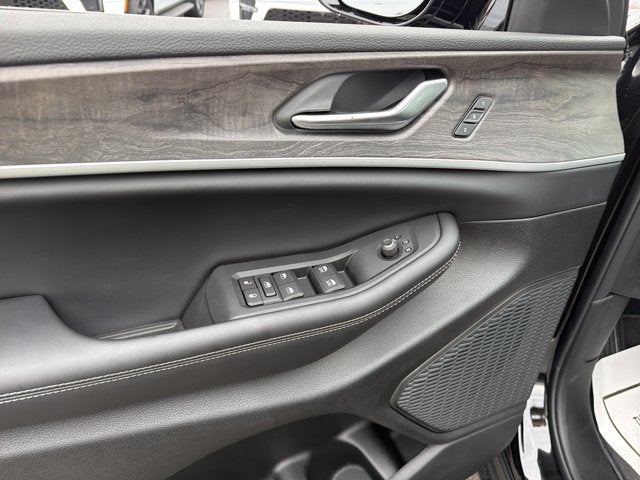2027 Jeep Grand Cherokee L Limited