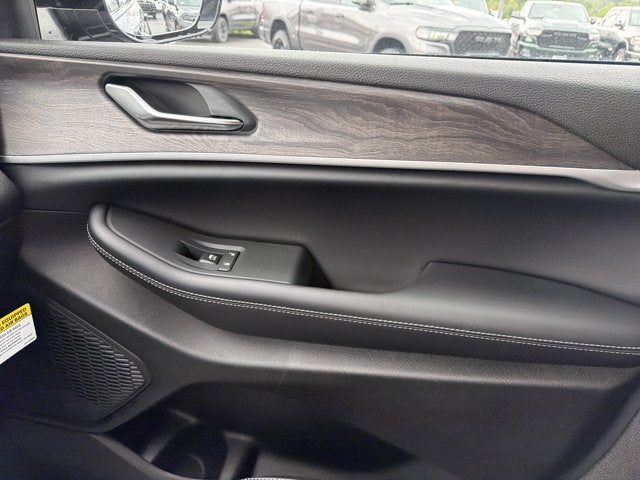 2027 Jeep Grand Cherokee L Limited
