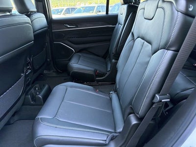 2027 Jeep Grand Cherokee L Limited Reserve