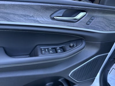 2027 Jeep Grand Cherokee L Limited Reserve