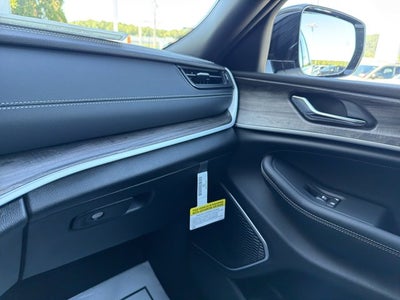 2027 Jeep Grand Cherokee L Limited Reserve