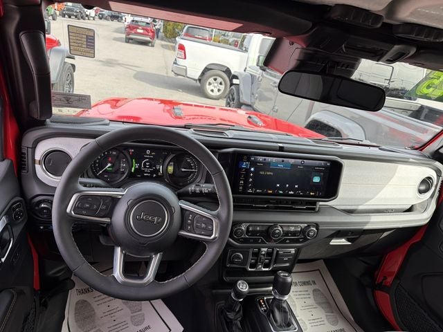 2025 Jeep Wrangler Sahara 4xe