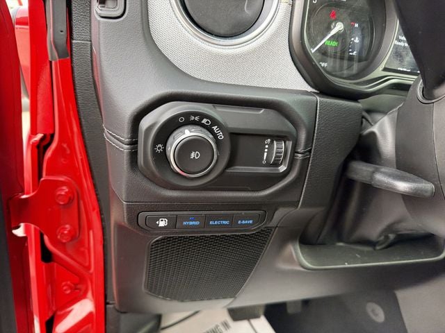 2025 Jeep Wrangler Sahara 4xe