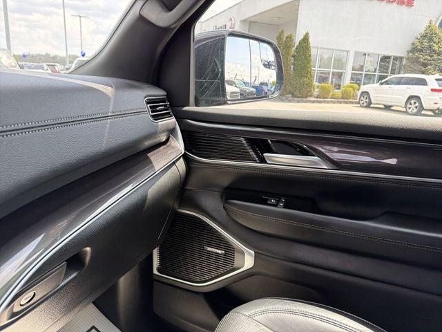2024 Jeep Wagoneer Base