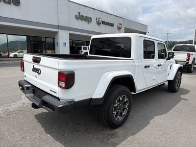 2026 Jeep Gladiator Sahara