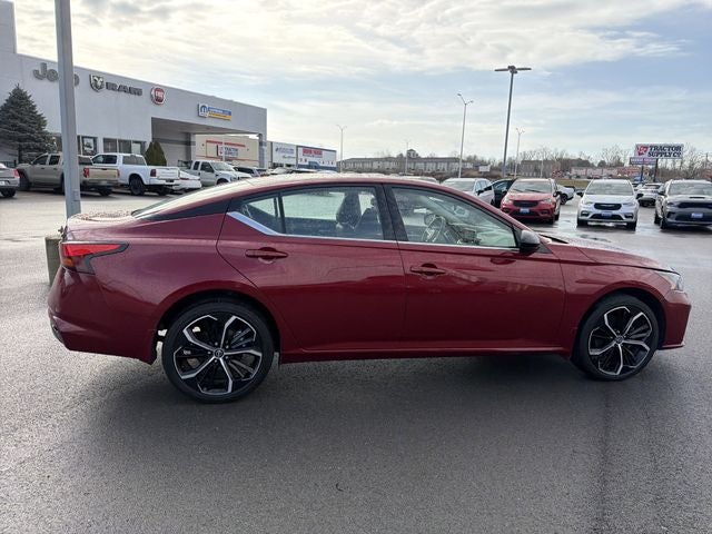 2025 Nissan Altima 2.5 SR