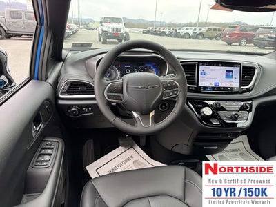 2026 Chrysler Pacifica Select