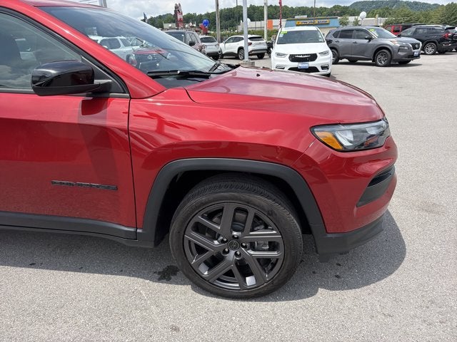 2026 Jeep Compass Latitude Altitude