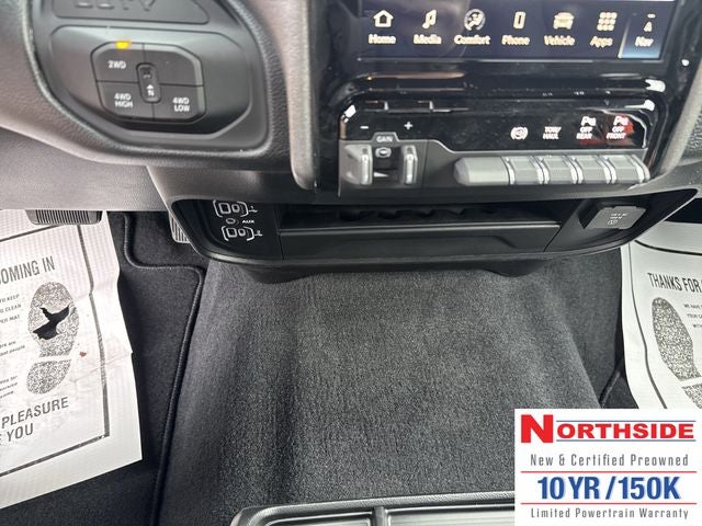 2026 RAM 2500 RAM 2500 TRADESMAN CREW CAB 4X4 6'4' BOX