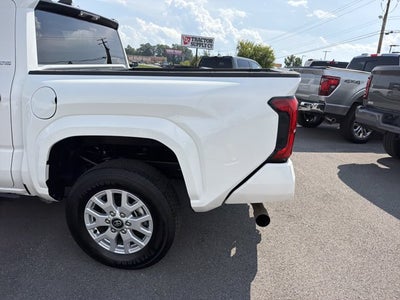 2025 Toyota Tacoma 4WD SR5