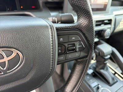 2025 Toyota Tacoma 4WD SR5