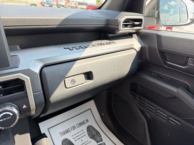 2025 Toyota Tacoma 4WD SR5