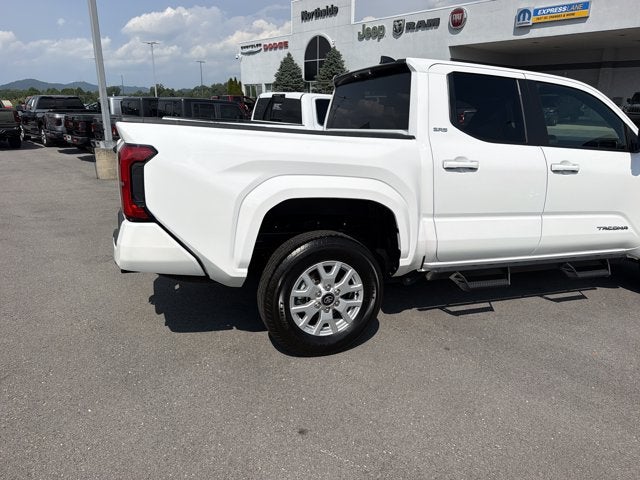 2025 Toyota Tacoma 4WD SR5