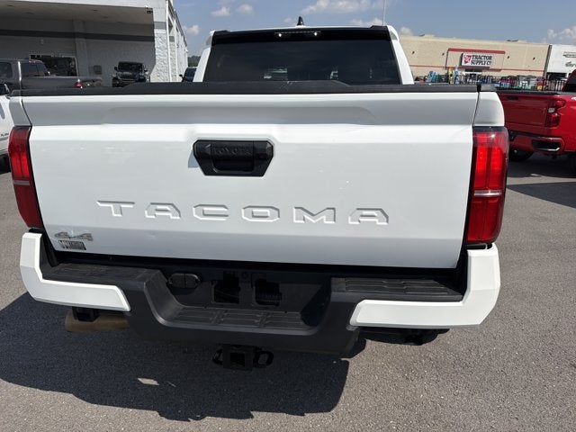 2025 Toyota Tacoma 4WD SR5