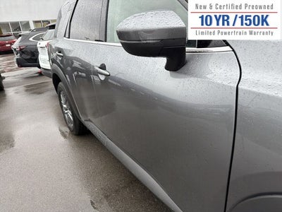 2025 Nissan Pathfinder SV 4WD