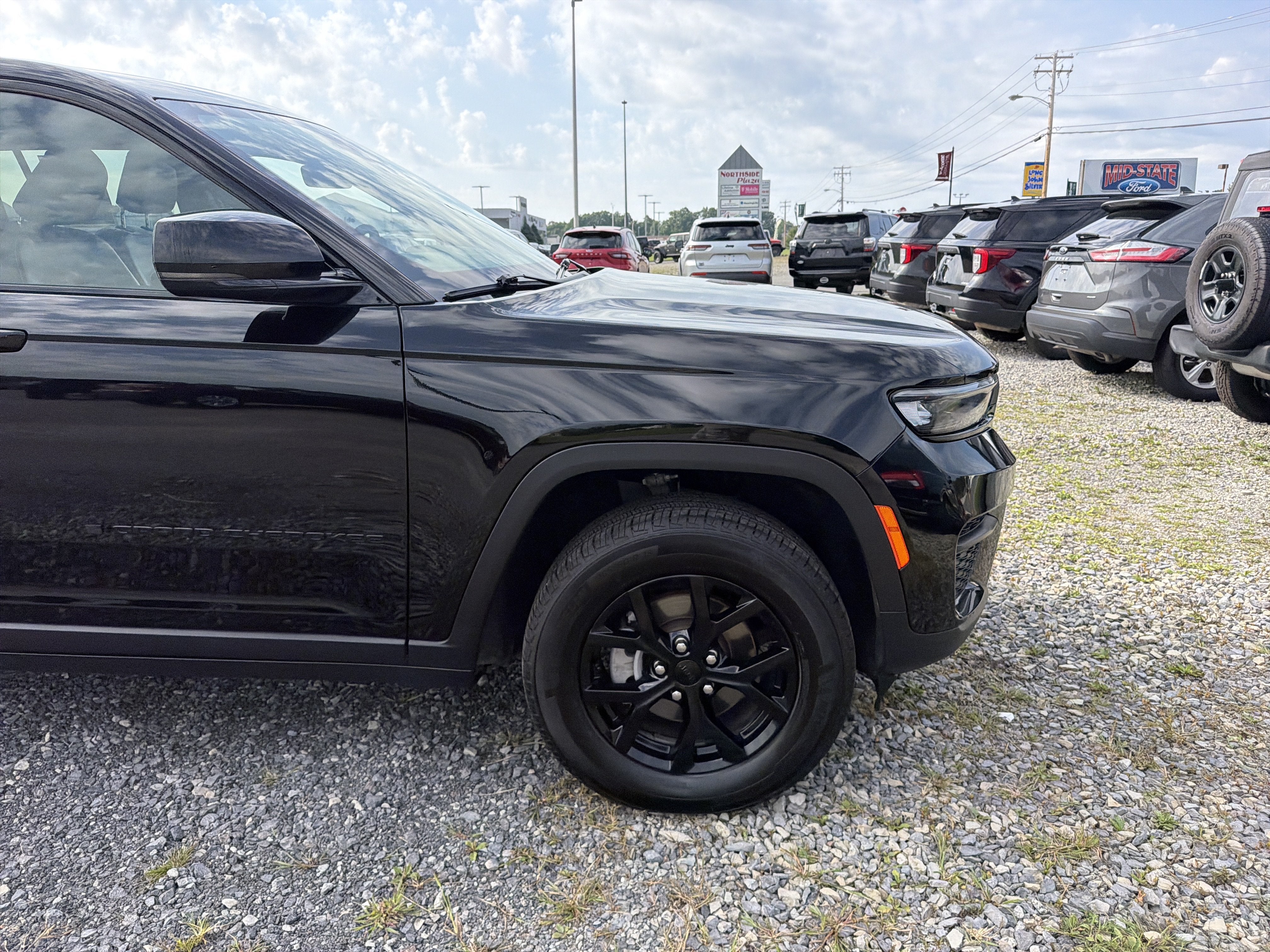 2025 Jeep Grand Cherokee Altitude