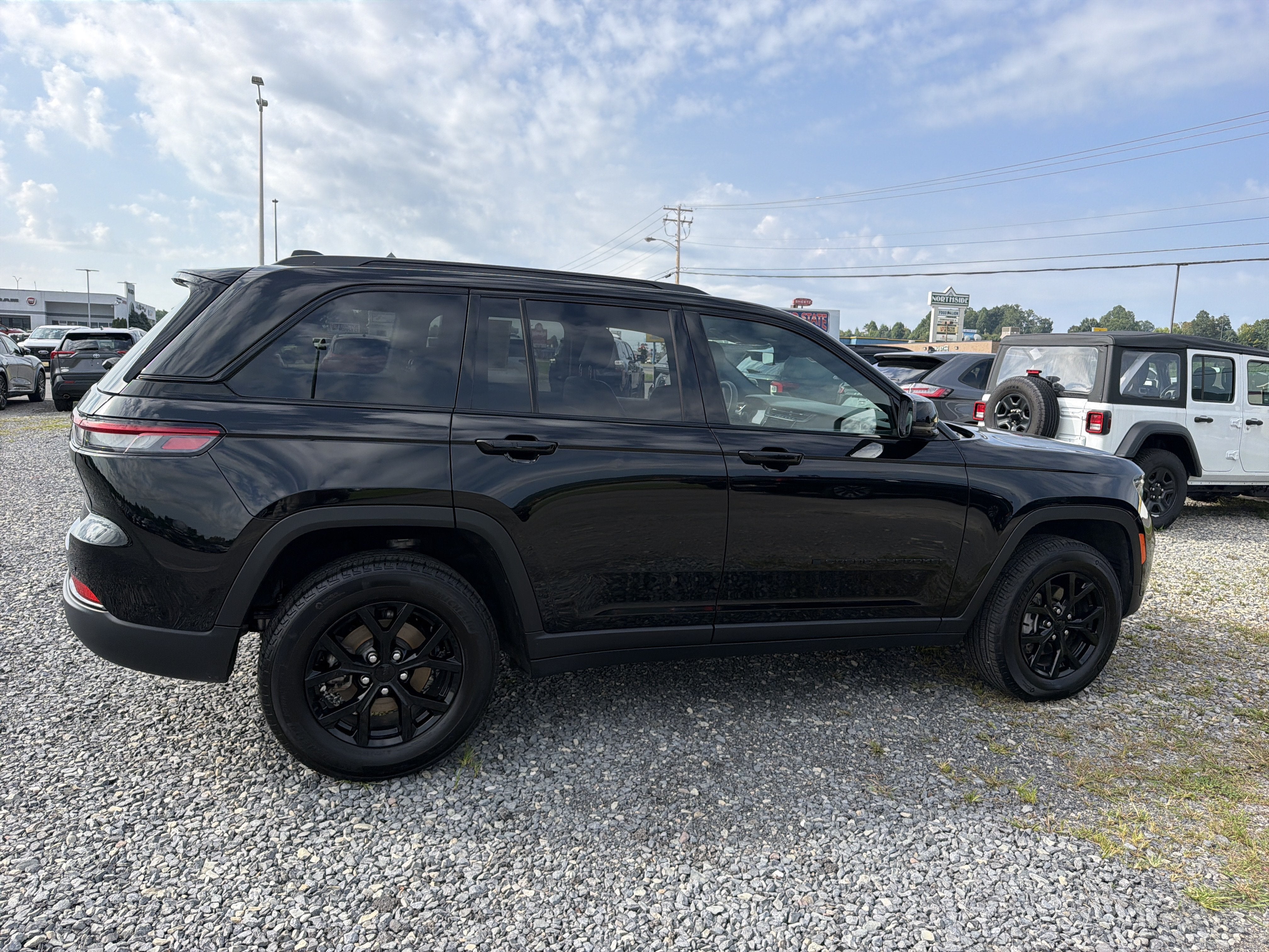 2025 Jeep Grand Cherokee Altitude