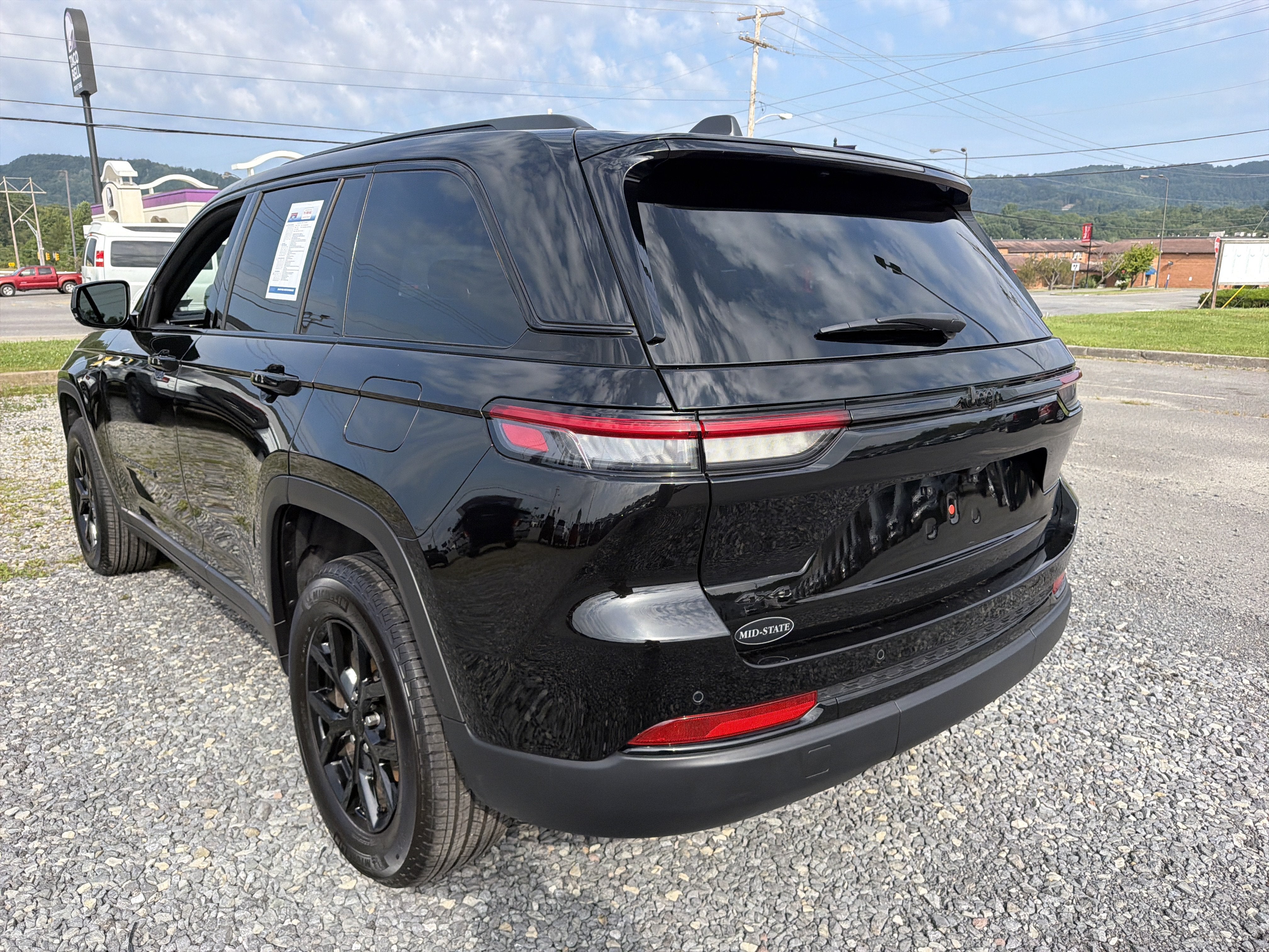 2025 Jeep Grand Cherokee Altitude