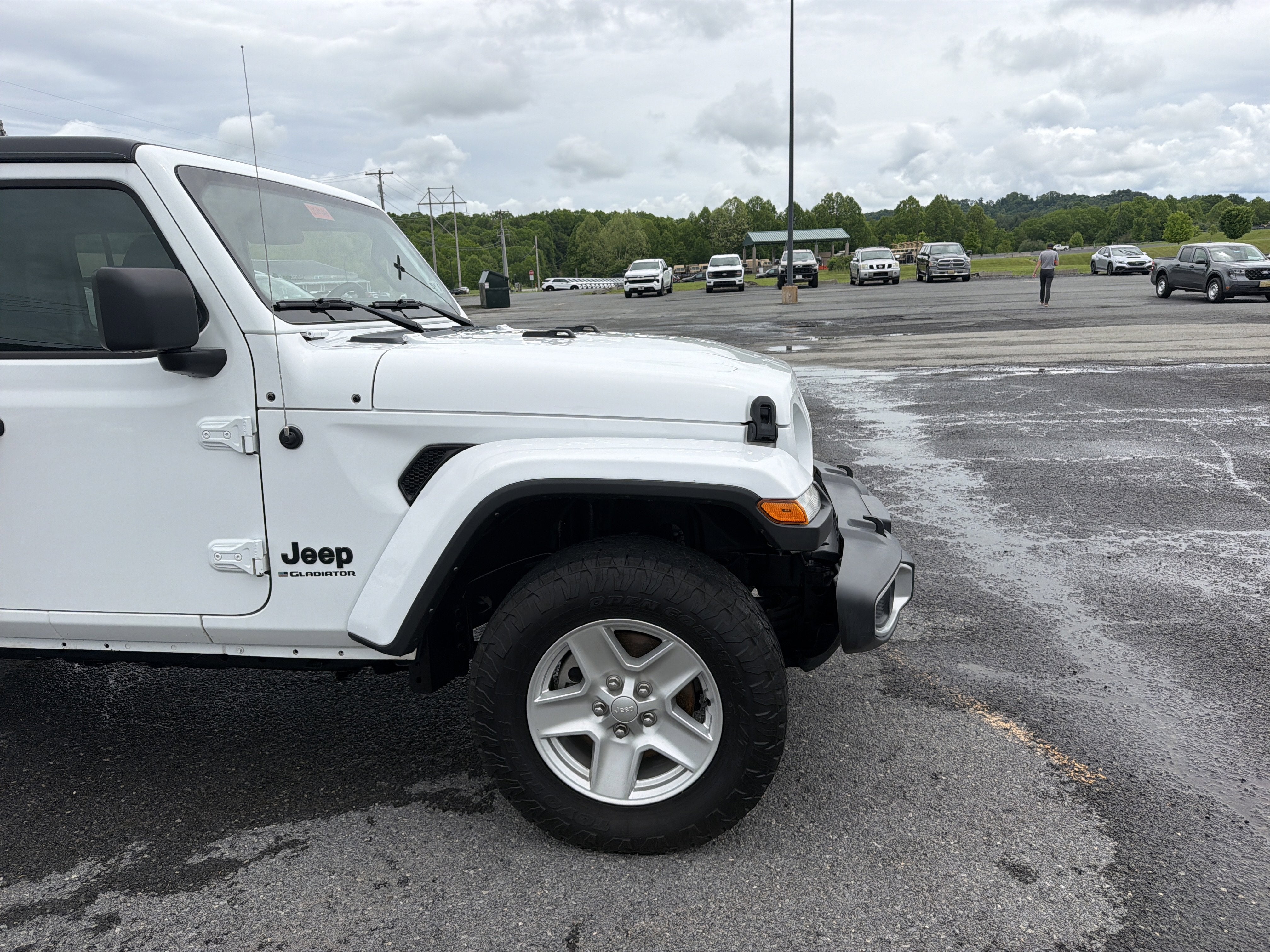 2023 Jeep Gladiator Sport S