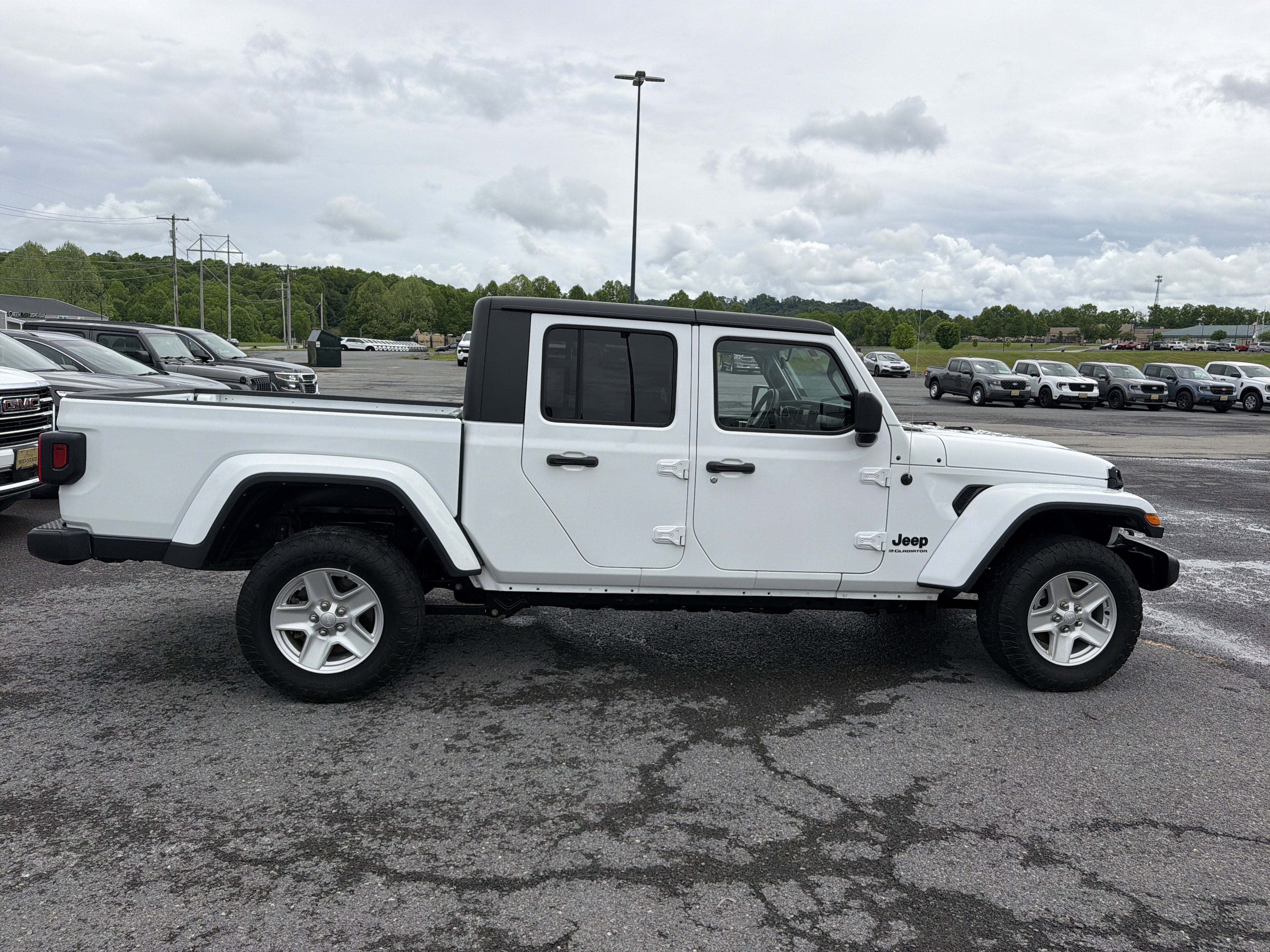 2023 Jeep Gladiator Sport S