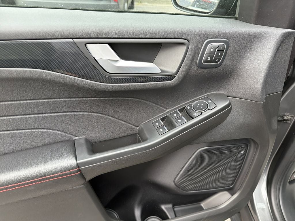 2023 Ford Escape ST-Line Elite