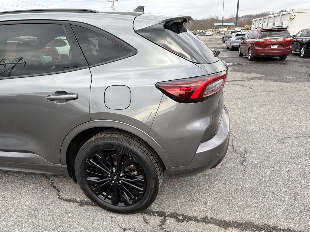 2023 Ford Escape ST-Line Elite