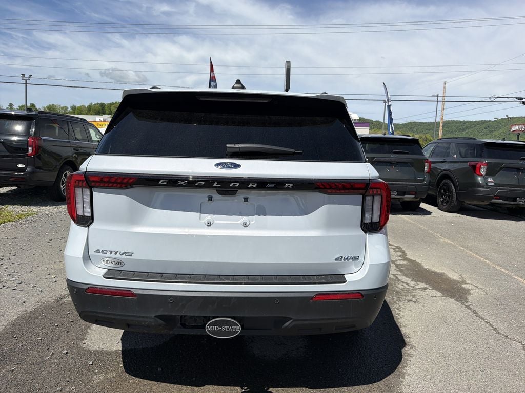 2025 Ford Explorer Active