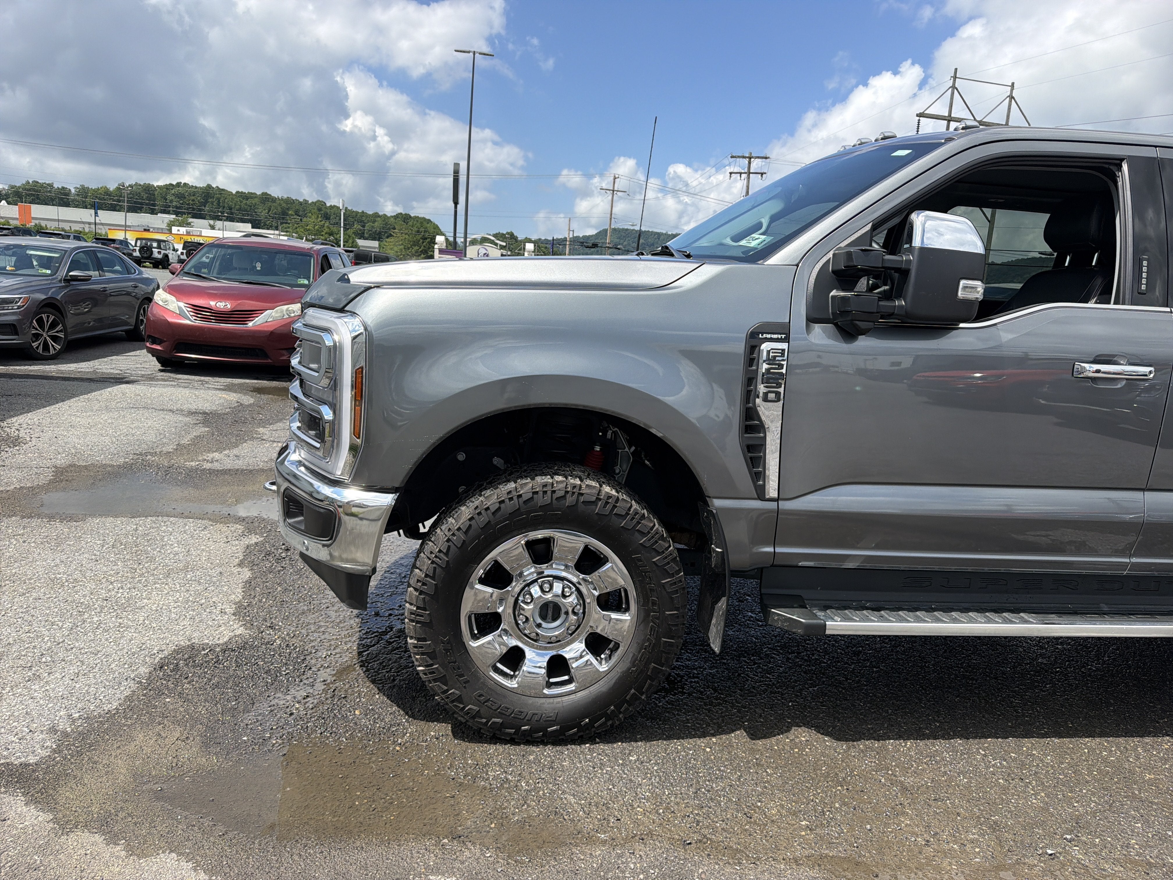 2024 Ford Super Duty F-250 SRW LARIAT