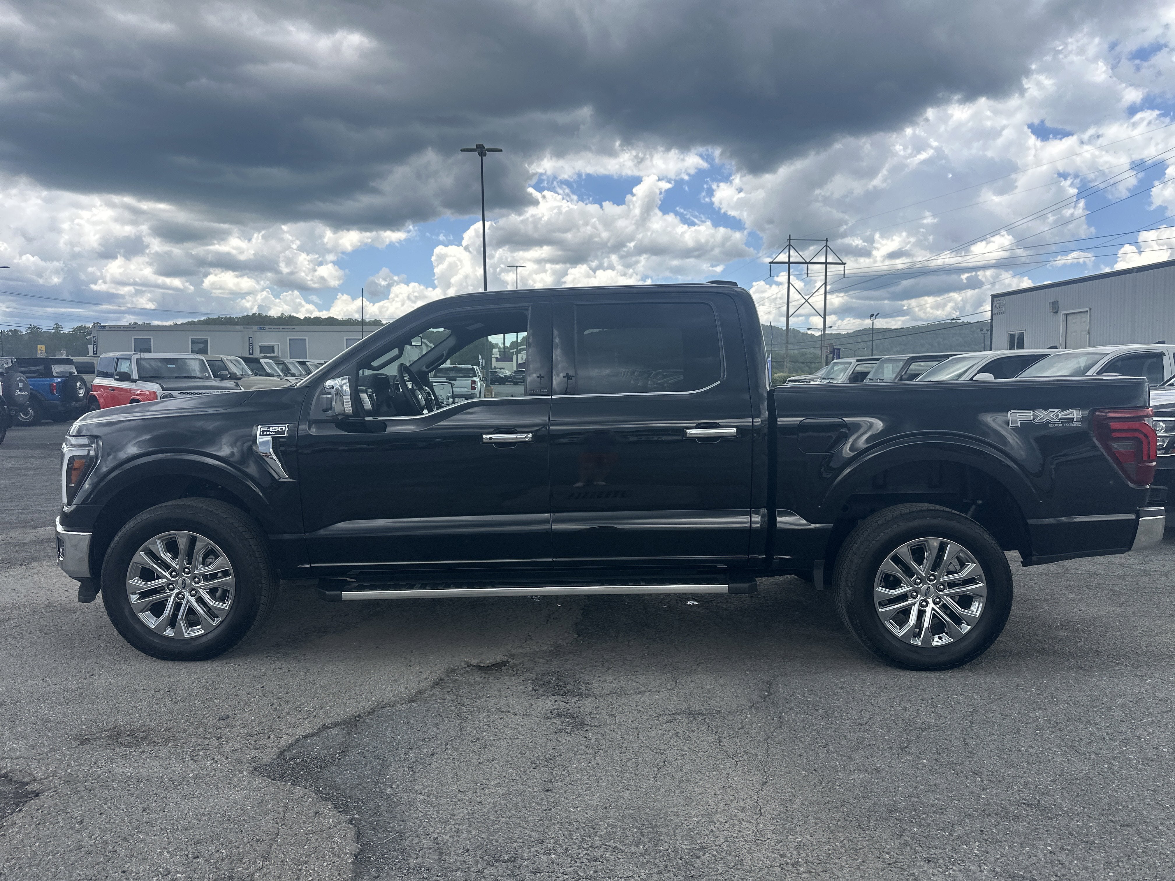 2025 Ford F-150 LARIAT