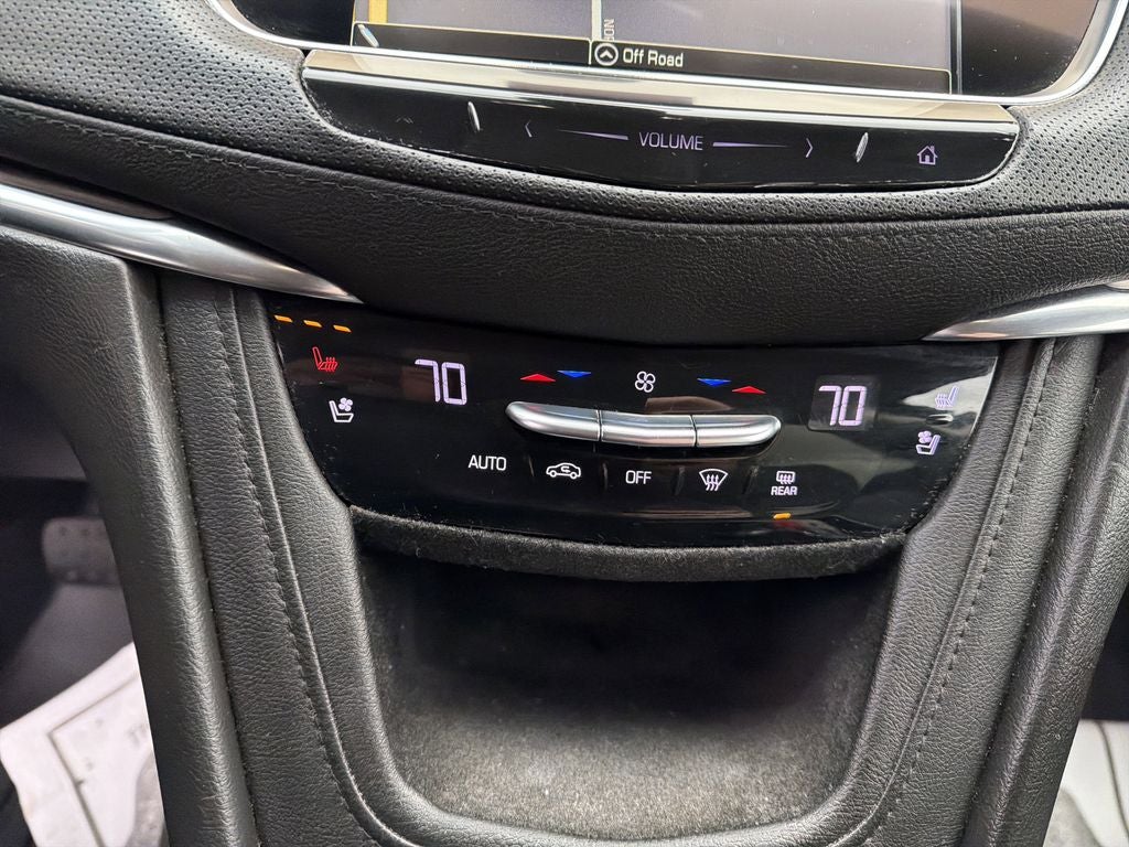 2018 Cadillac XT5 Premium Luxury